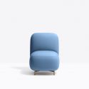 Petit fauteuil Buddy 210S, tissu bleu clair, pieds en laiton Pedrali, H72xL55xl62
