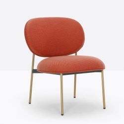 Lot de deux petits fauteuils design confortable, Blume 2951, Pedrali, tissu Jaali Kvadrat, orange, structure laiton, 63x63xH76,5